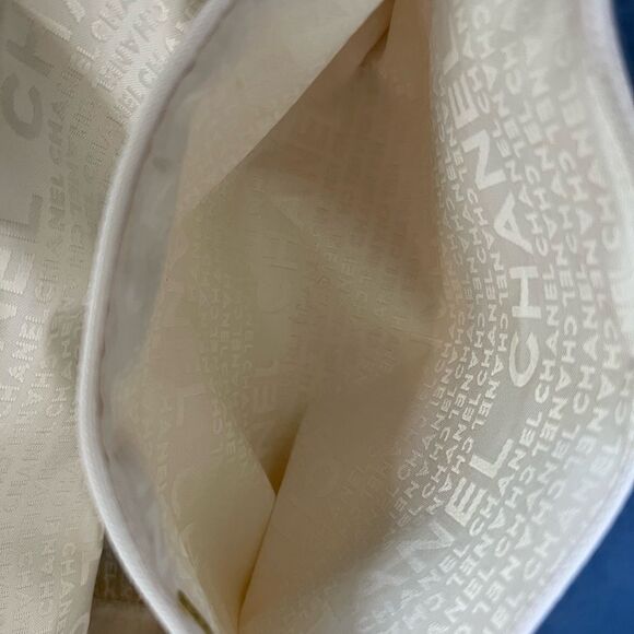 AUTH CHANEL TOTE BAG - Picture 12 of 16